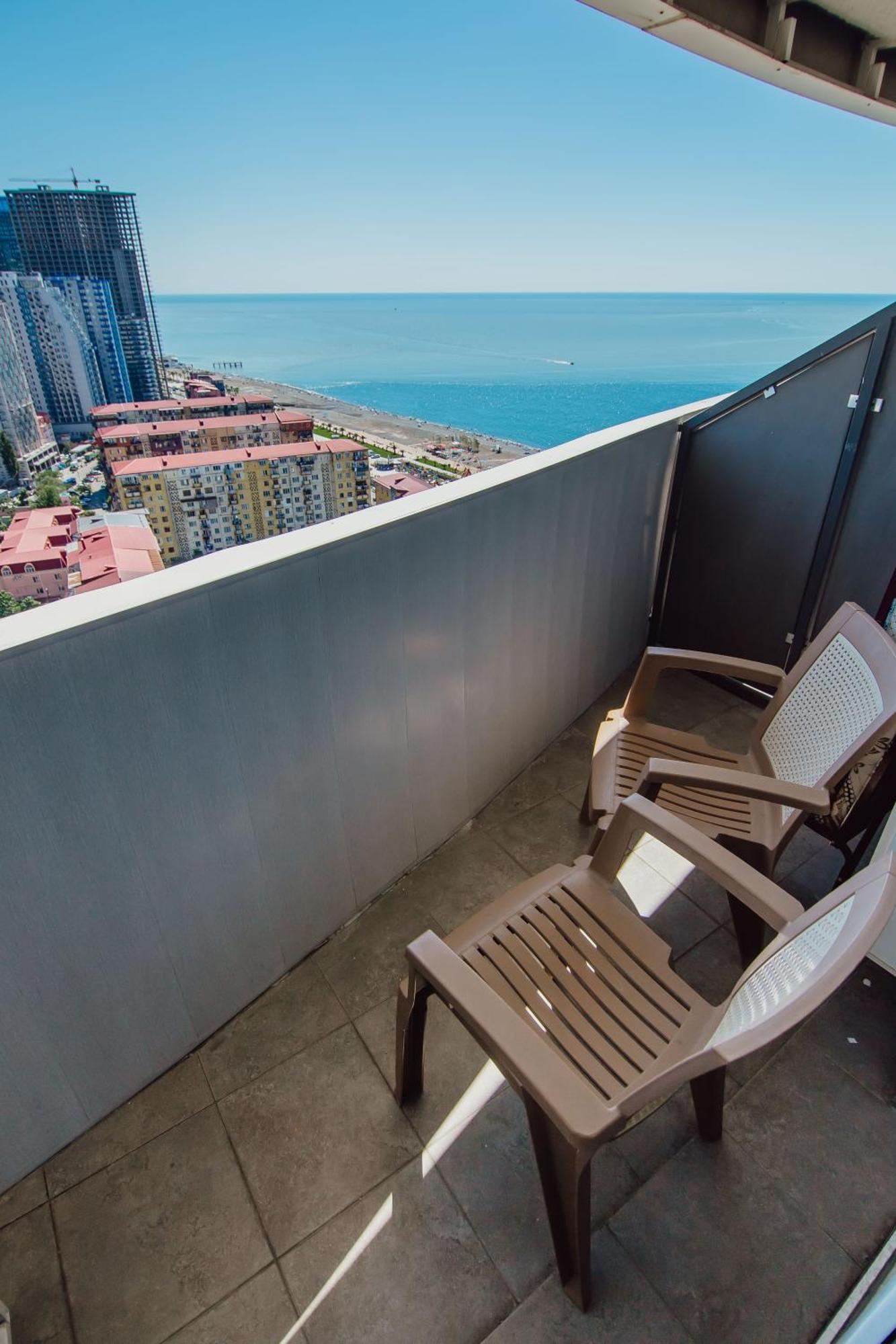 Apartamento The Blue Perl 3 Batumi Exterior foto