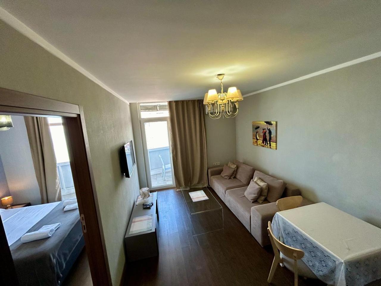 Apartamento The Blue Perl 3 Batumi Exterior foto