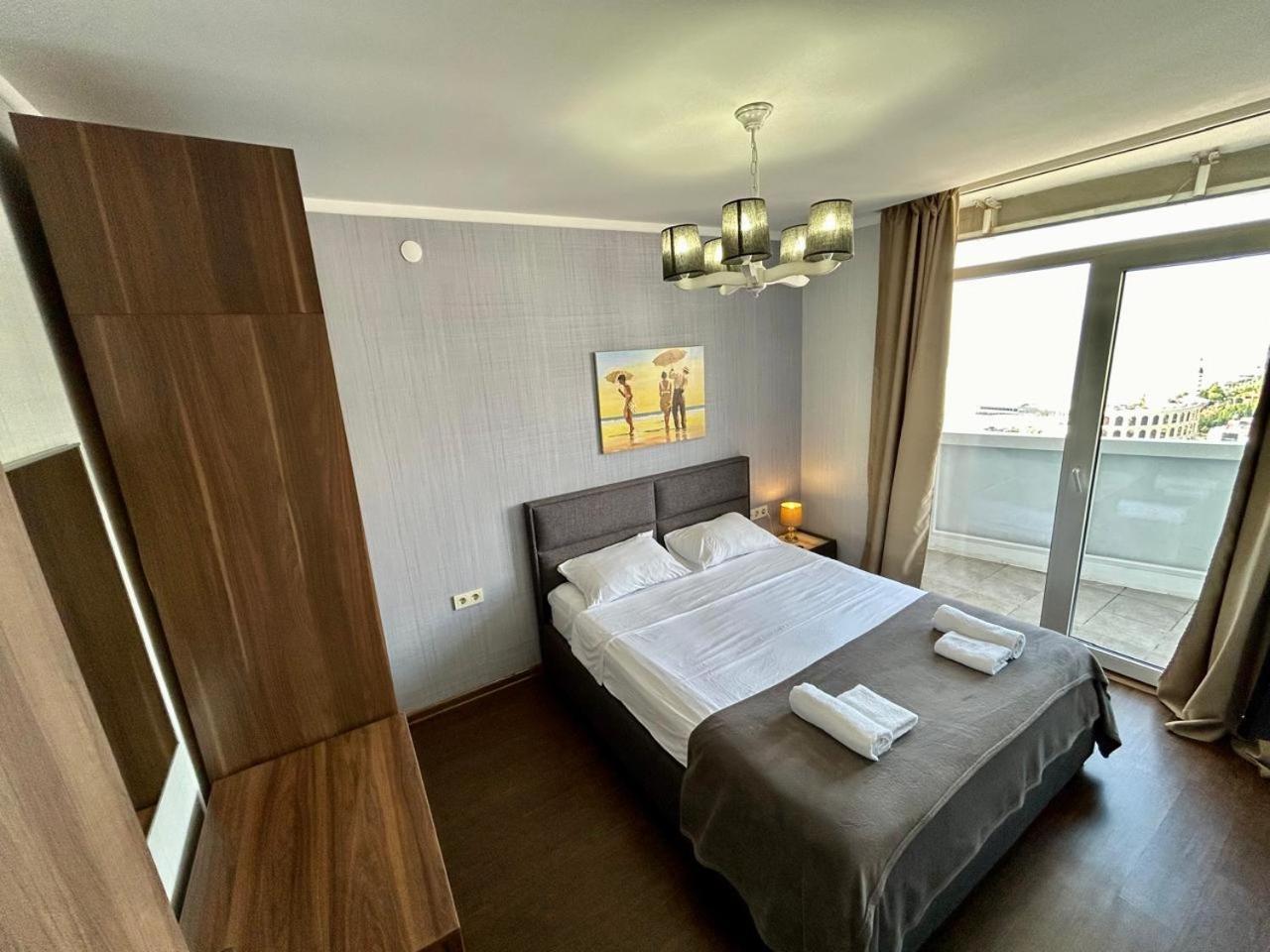 Apartamento The Blue Perl 3 Batumi Exterior foto