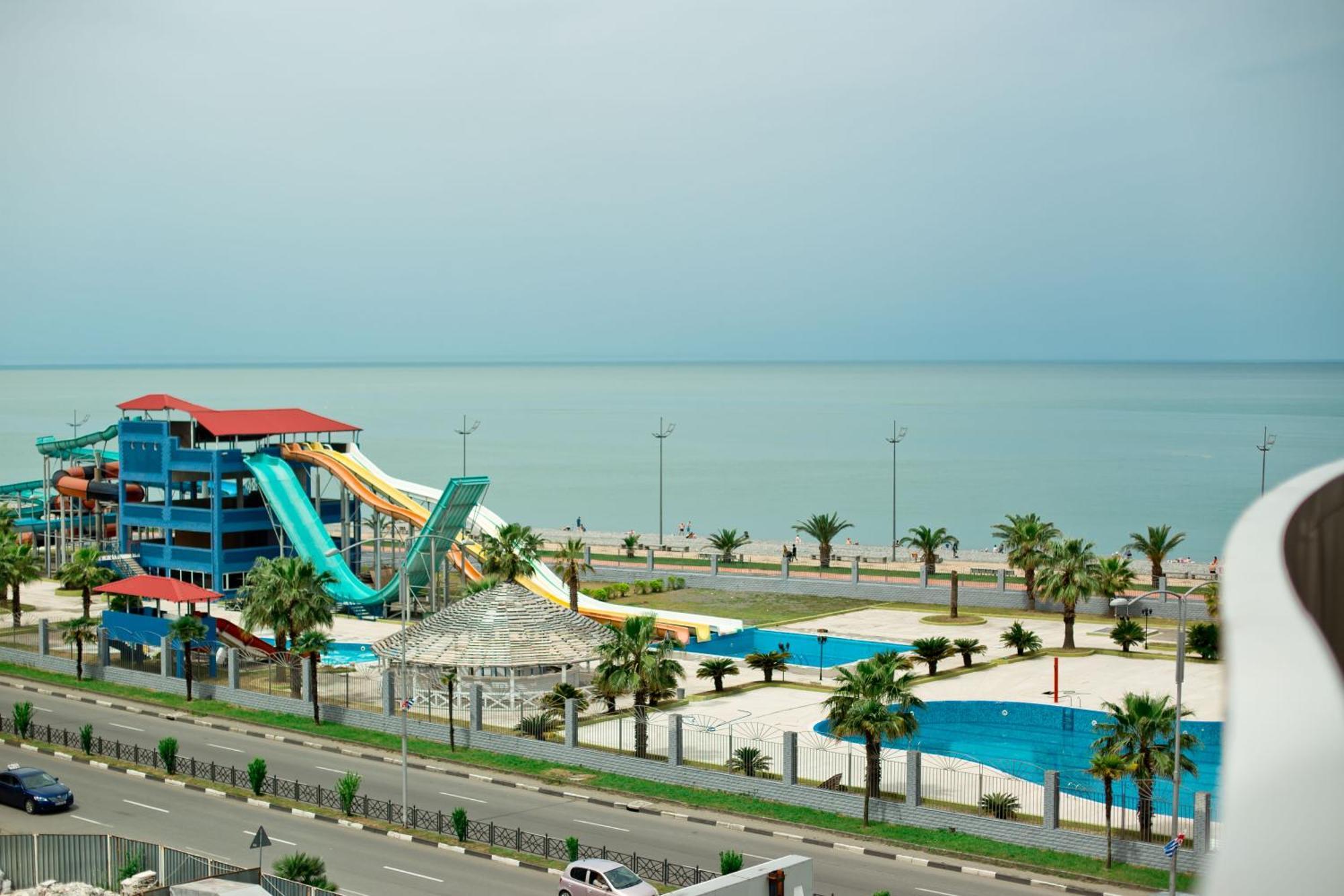 Apartamento The Blue Perl 3 Batumi Exterior foto